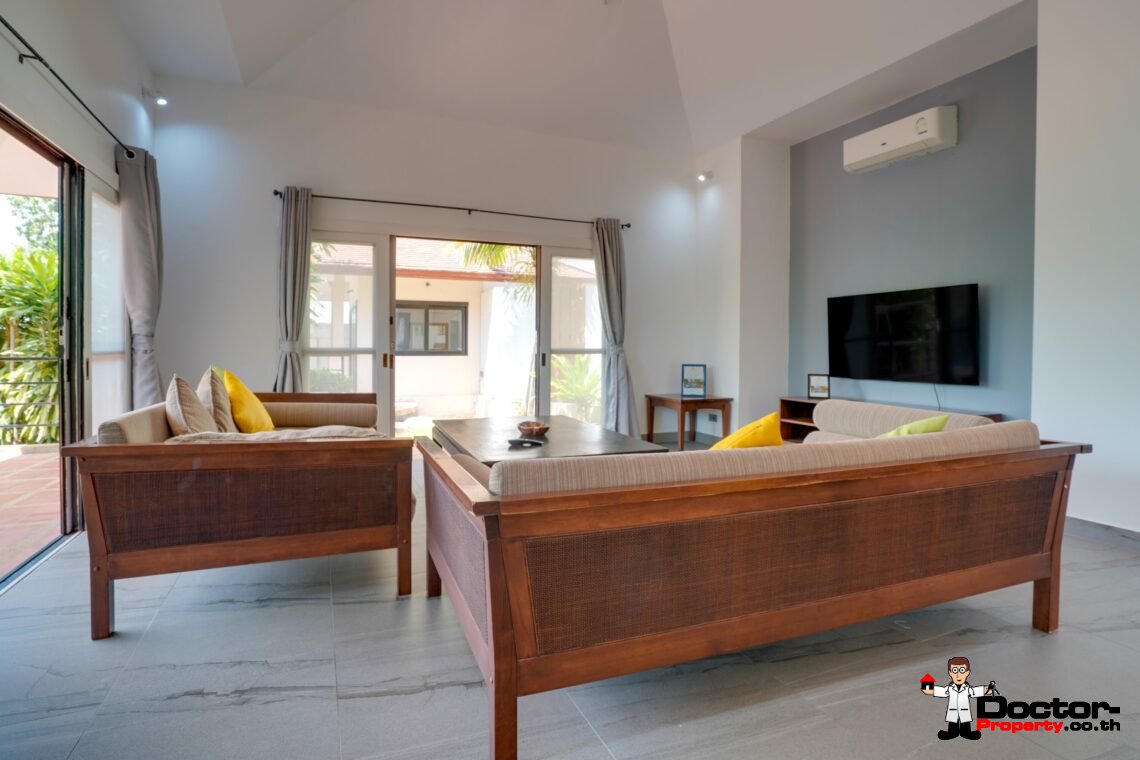 3 Bedroom Garden Villa with Pool in Choeng Mon, Koh Samui – For Sale